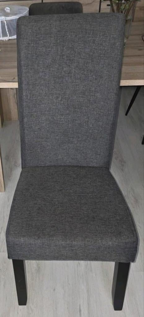 Nog leuke stoelen, Huis en Inrichting, Ophalen of Verzenden, Zo goed als nieuw, Vier, Stof