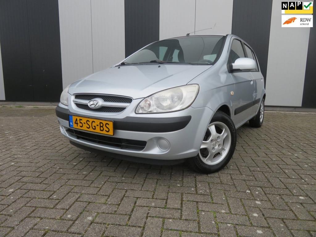 Hyundai Getz 1.1i Active Young, Voorwielaandrijving, Gebruikt, 4 cilinders, Origineel Nederlands