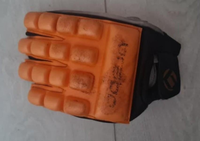 Hockey handschoen brabo links maat L, Sport en Fitness, Hockey, Ophalen of Verzenden, Zo goed als nieuw, Overige typen