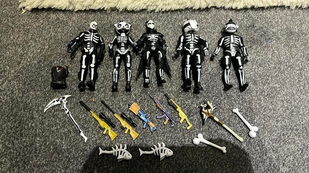 Fortnite Skull Squad Trooper Action Figure McFarlane Toys, Ophalen of Verzenden, Zo goed als nieuw