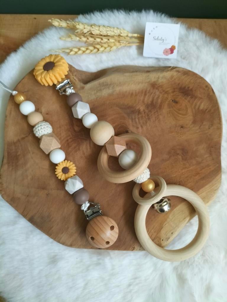 Kraamcadeau • Setje Wagenhanger & Speenkoord, Kraamcadeau, Nieuw, Ophalen of Verzenden, Saluty's kinder- en kraamcadeaus