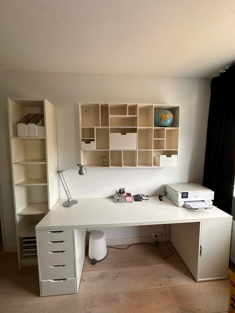 Compleet wit bureau met lades, boekenkast en wandrek, Ophalen, Gebruikt, Met lades, Spaanplaat of MDF