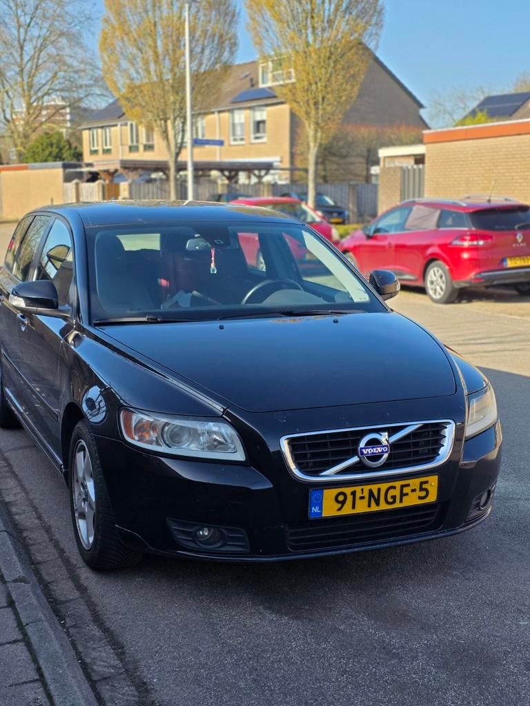 Volvo V50 2.0 2010 Zwart, Auto's, Volvo, 4 cilinders, Zwart, Origineel Nederlands, Stationwagon