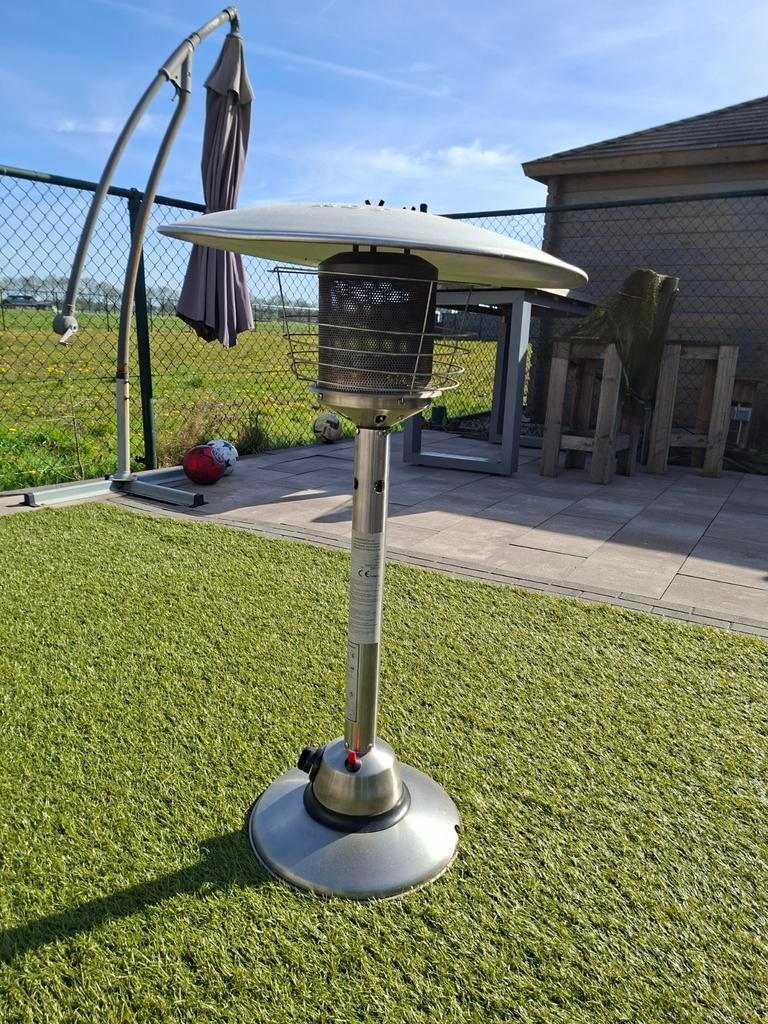 Compacte Tafelheater - Ideaal voor Terras en Tuin, Caravans en Kamperen, Ophalen, Gebruikt