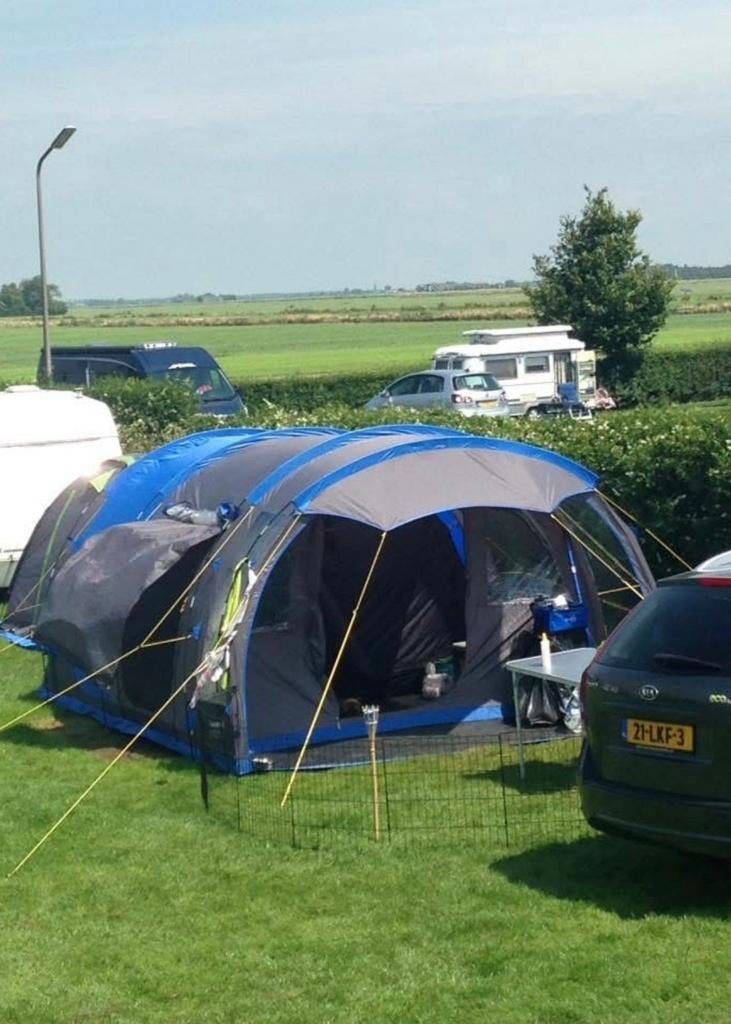Regatta 4-persoons tent - Zo goed als nieuw, Caravans en Kamperen, Tenten, Ophalen of Verzenden, Zo goed als nieuw