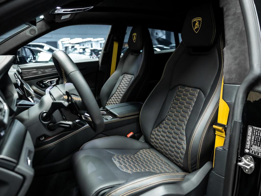 Lamborghini Urus 4.0 V8 S | Urus S | BTW | Akrapovic | Lucht, Auto's, Automaat, Gebruikt, Zwart, Bedrijf