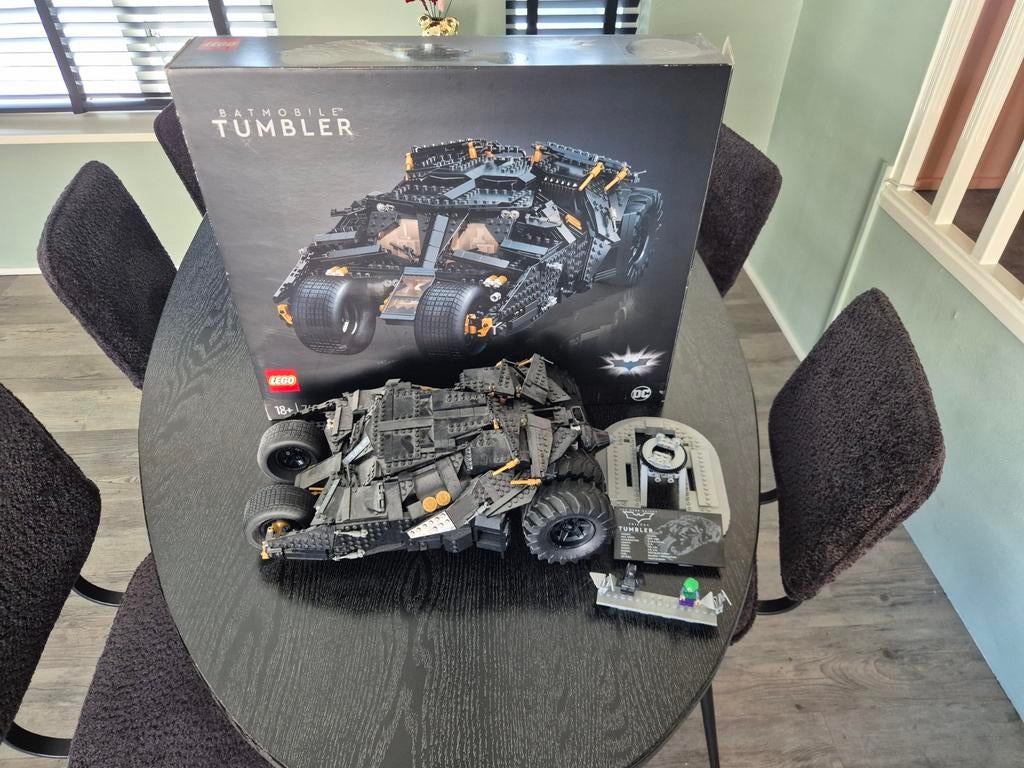 LEGO Batmobile Tumbler (76240) compleet met doos, Ophalen of Verzenden, Zo goed als nieuw, Complete set, Lego