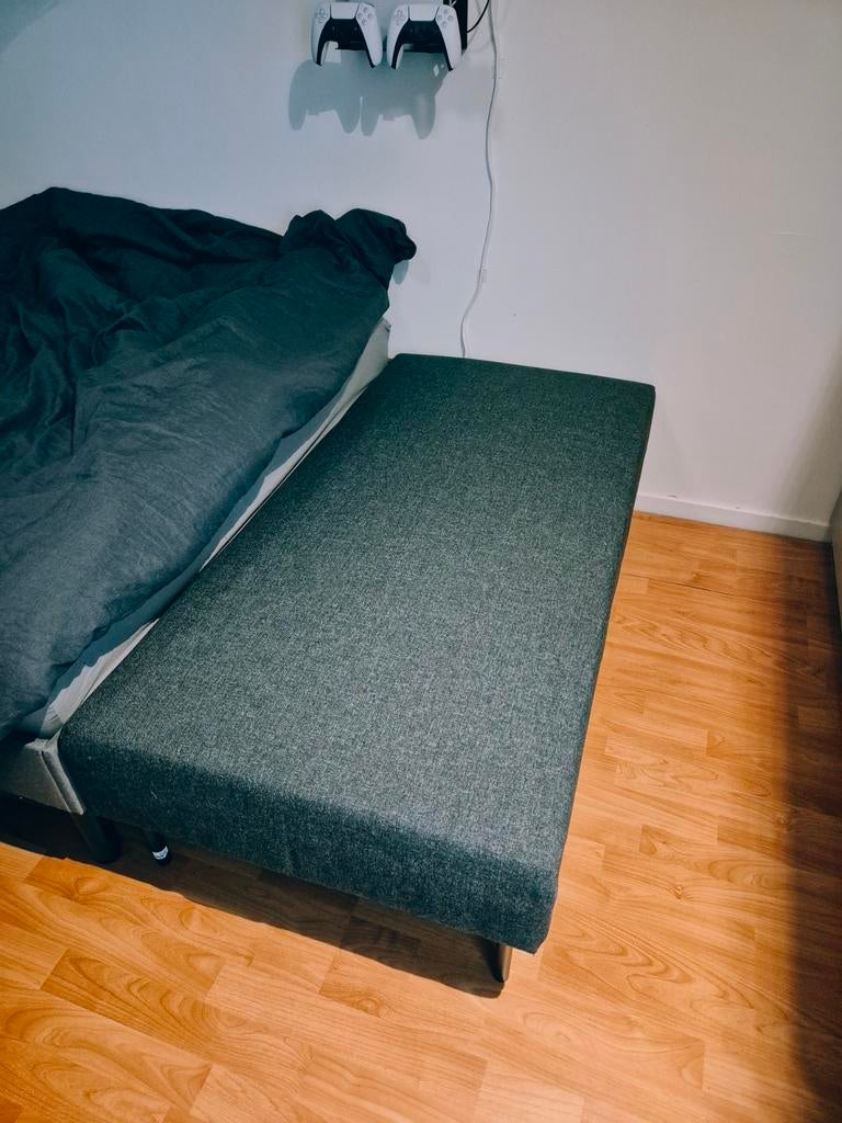 LILLEHEIM bankje IKEA donkergrijs, Ophalen, Tweepersoons, Zo goed als nieuw, 140 cm