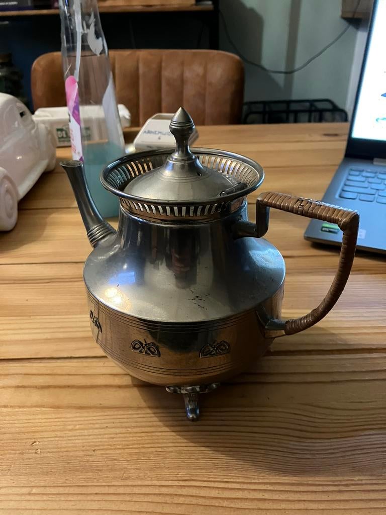 Antieke theepot KMD Tiel Daalderop, Antiek en Kunst, Antiek | Servies los, Ophalen of Verzenden