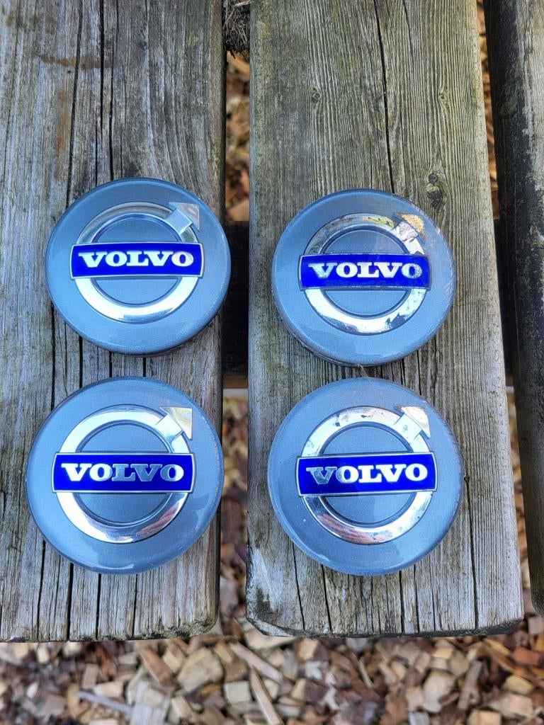 Volvo naafdoppen 64mm, Verzenden