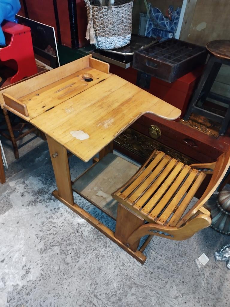 Vintage houten kinderbureau met stoel en schoolbord, Antiek en Kunst, Ophalen of Verzenden