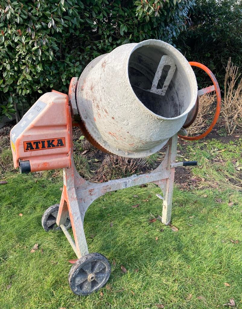 Betonmolen 145 liter - Te huur!, Ophalen of Verzenden, Gebruikt