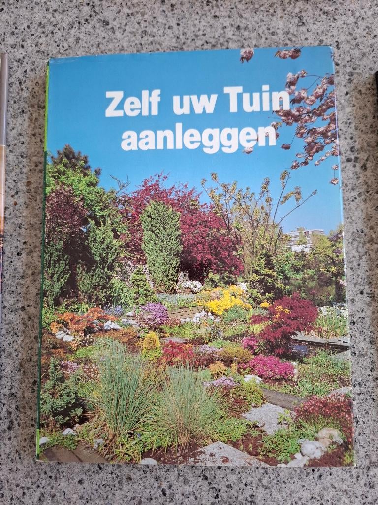 ZELF UW TUIN AANLEGGEN, LEKTURAMA, Boeken, Wonen en Tuinieren, Ophalen of Verzenden, Zo goed als nieuw, Tuinieren en Tuinplanten