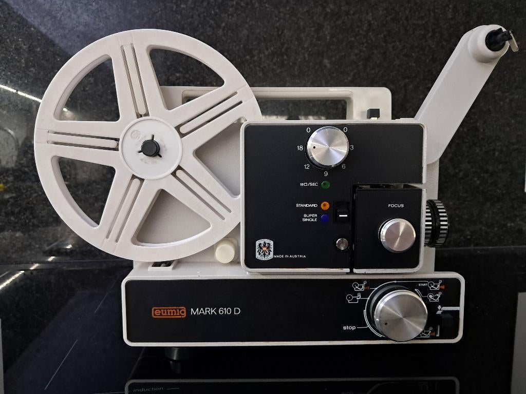 Eumig Filmprojector Mark 610 D, Verzamelen, Fotografica en Filmapparatuur, Projector, 1980 tot heden, Ophalen of Verzenden