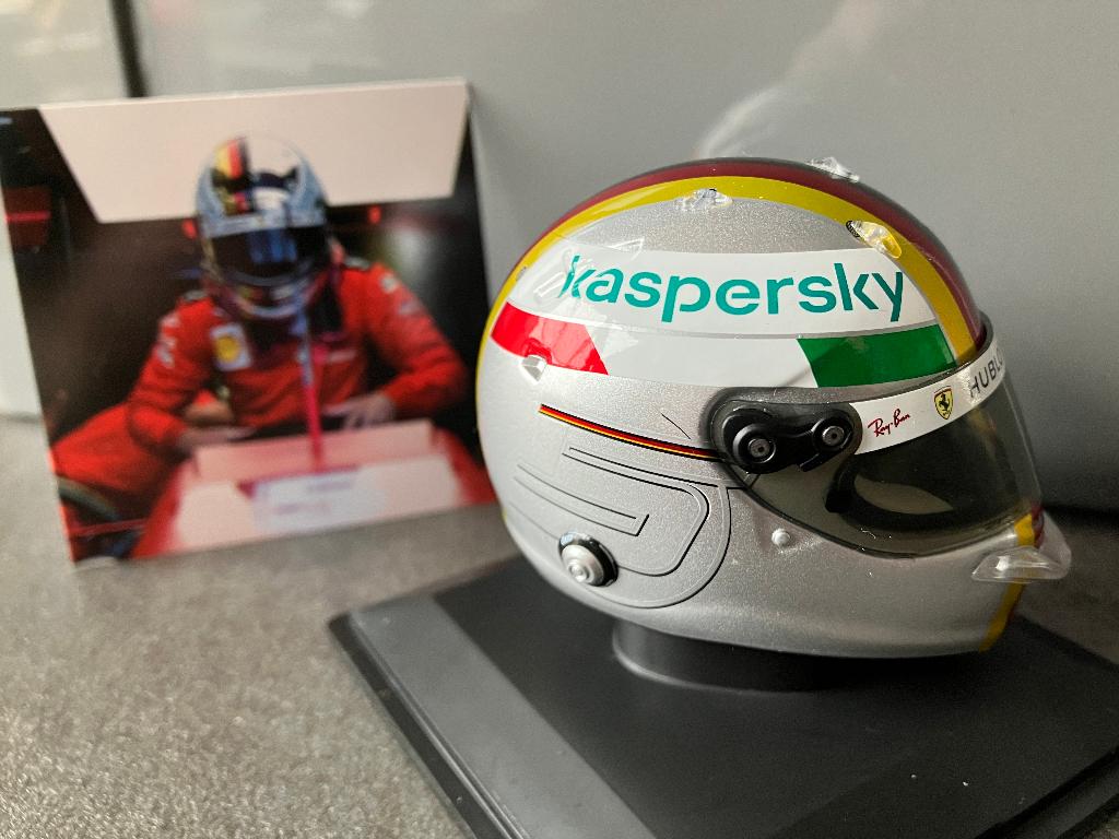 ✅ Sebastian Vettel 1:5 helm 2020 Italië GP Ferrari SF1000, Ophalen of Verzenden, Nieuw, Formule 1