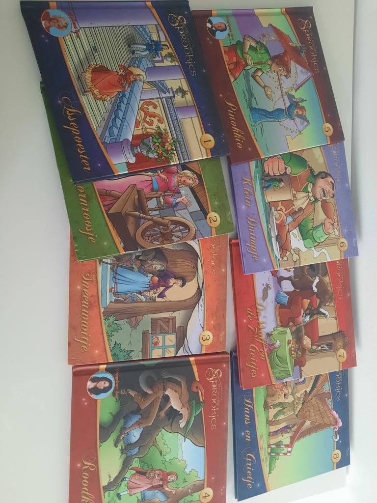 Sprookjes boeken van studio 100, Boeken, Kinderboeken | Kleuters, Zo goed als nieuw, Sprookjes, Ophalen