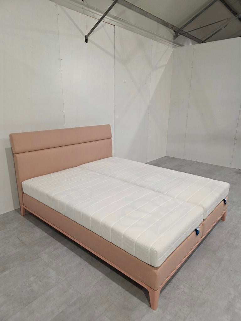 Showroom Auping Criade Boxspring 180x210 + Inizio Matrassen, 210 cm, Tweepersoons, Ophalen of Verzenden, Zo goed als nieuw
