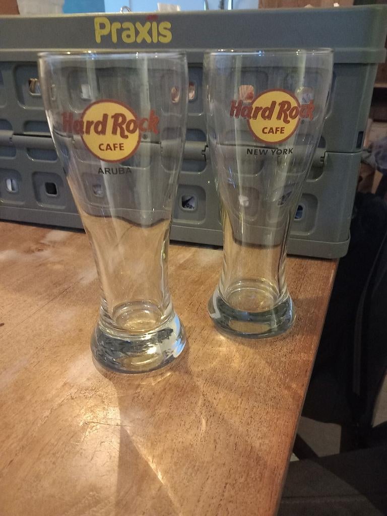 Hard Rock Café bierglazen., Verzamelen, Ophalen of Verzenden, Zo goed als nieuw, Glas of Glazen, Overige merken