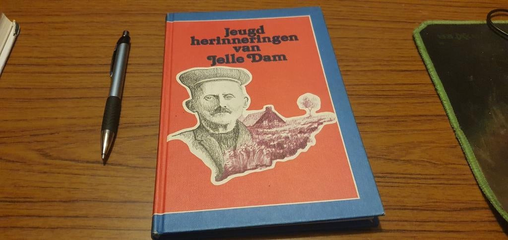 Jeugd herinneringen Jelle Dam - Surhuizum Opende Harkema, Boeken, Ophalen of Verzenden, Gelezen, Jelle Dam