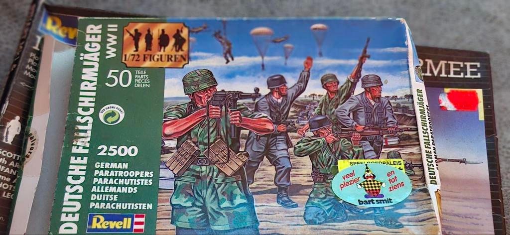 Revell en revell Stuart mkl brit 8 armee, 1:50 of kleiner, Revell, Overige typen, Ophalen of Verzenden