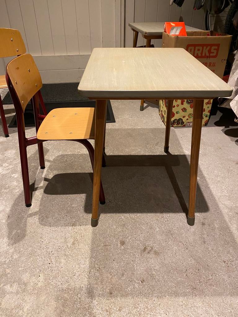 2x Vintage tafeltje H.v.d. Woude jaren 50, Antiek en Kunst, Ophalen