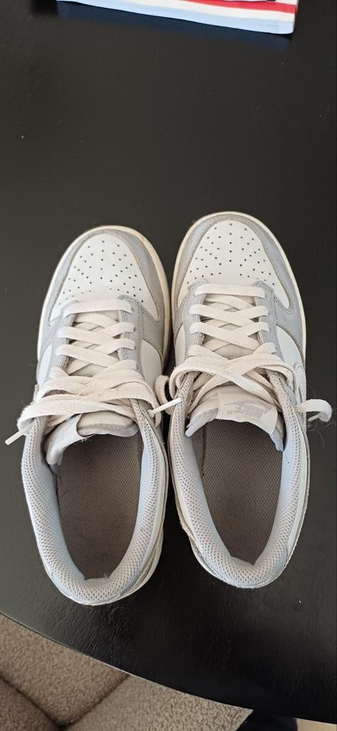 Nike Dunk, Kleding | Dames, Schoenen, Ophalen of Verzenden, Zo goed als nieuw, Grijs, Sneakers of Gympen