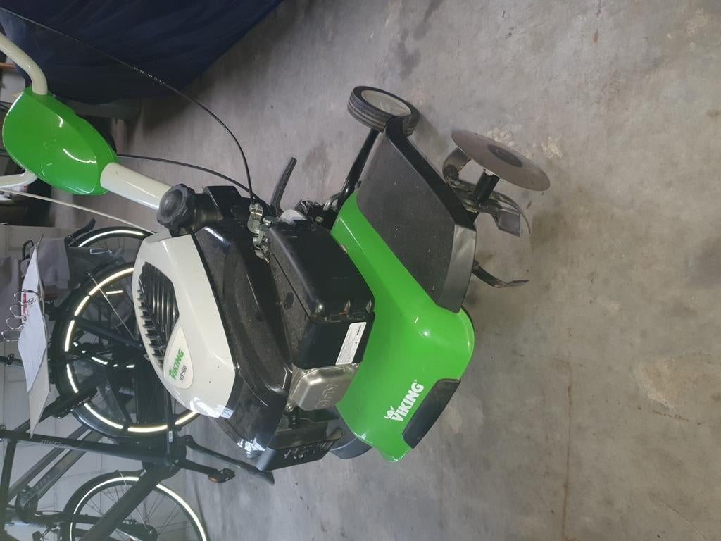 Viking hb 560 tuinfrees, Tuin en Terras, Hand-tuingereedschap, Ophalen, Zo goed als nieuw