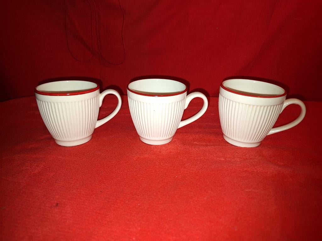 Koffiekop Wedgwood Windsor Christmas Kerst Zwart Diamantje, Nieuw, Ophalen of Verzenden, Wedgwood, Kop(pen) en/of Schotel(s)