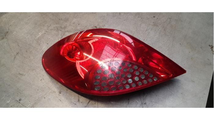Achterlicht links van een Peugeot 207, Auto-onderdelen, Gebruikt, -, -, Ophalen of Verzenden