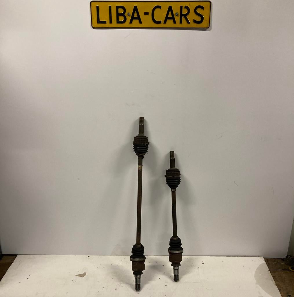 Citroen c1 Peugeot 107 Toyota Aygo aandrijfas as LIBACARS, Nieuw, Ophalen of Verzenden, Aygo, Peugeot