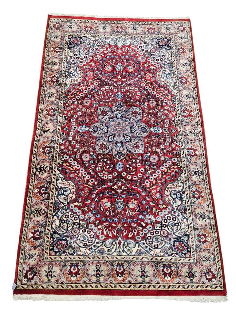 Handgeknoopt Perzisch wol Kashmir tapijt medallion 93x158cm, Onbekend, Zo goed als nieuw, Onbekend, 150 tot 200 cm
