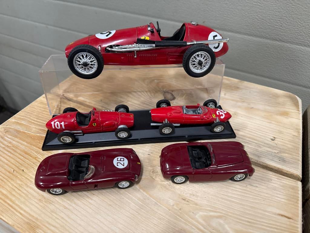Ferrari Modelauto's - 5 Stuks, Hobby en Vrije tijd, Modelauto's | 1:18, Ophalen, Gebruikt, Auto