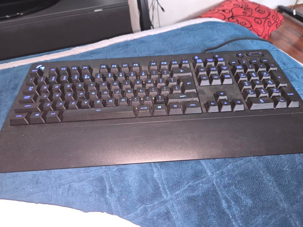 Logitech Toetsenbord - Gaming Keyboard, Gebruikt, Logitech, Ophalen of Verzenden, Qwerty