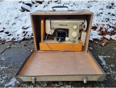 Prachtige complete werkende Gazelle Naaimachine met koffer !, Ophalen