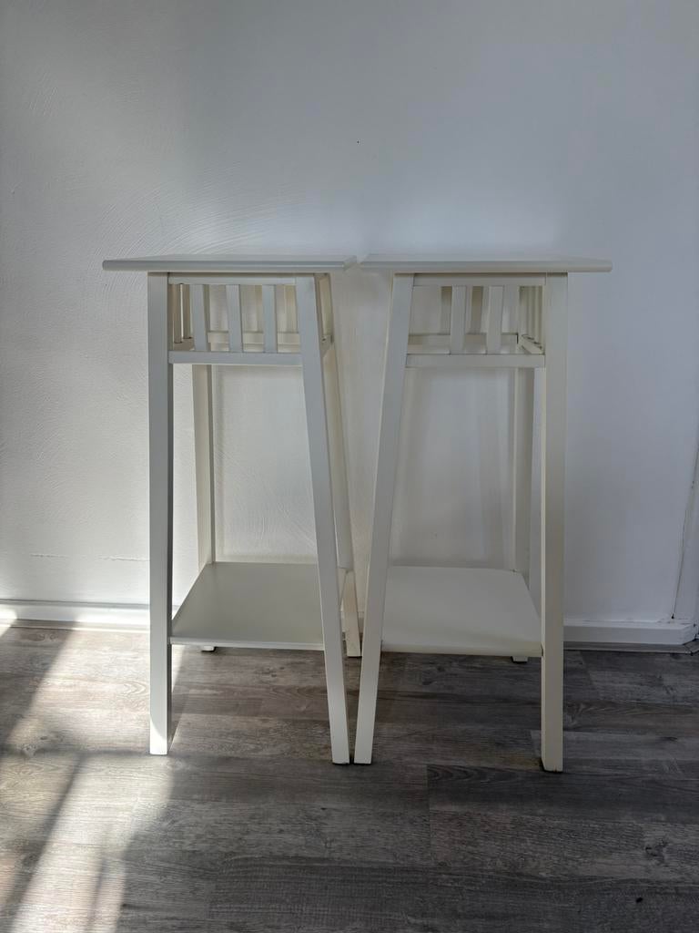 Twee maal Ikea Lantliv plantenstandaard bijzettafel wit, Huis en Inrichting, Tafels | Bijzettafels, Ophalen, Minder dan 55 cm