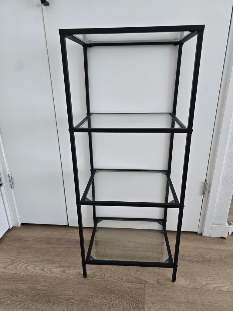 Zwart metalen rek met glazen planken, Huis en Inrichting, Ophalen of Verzenden, Zo goed als nieuw