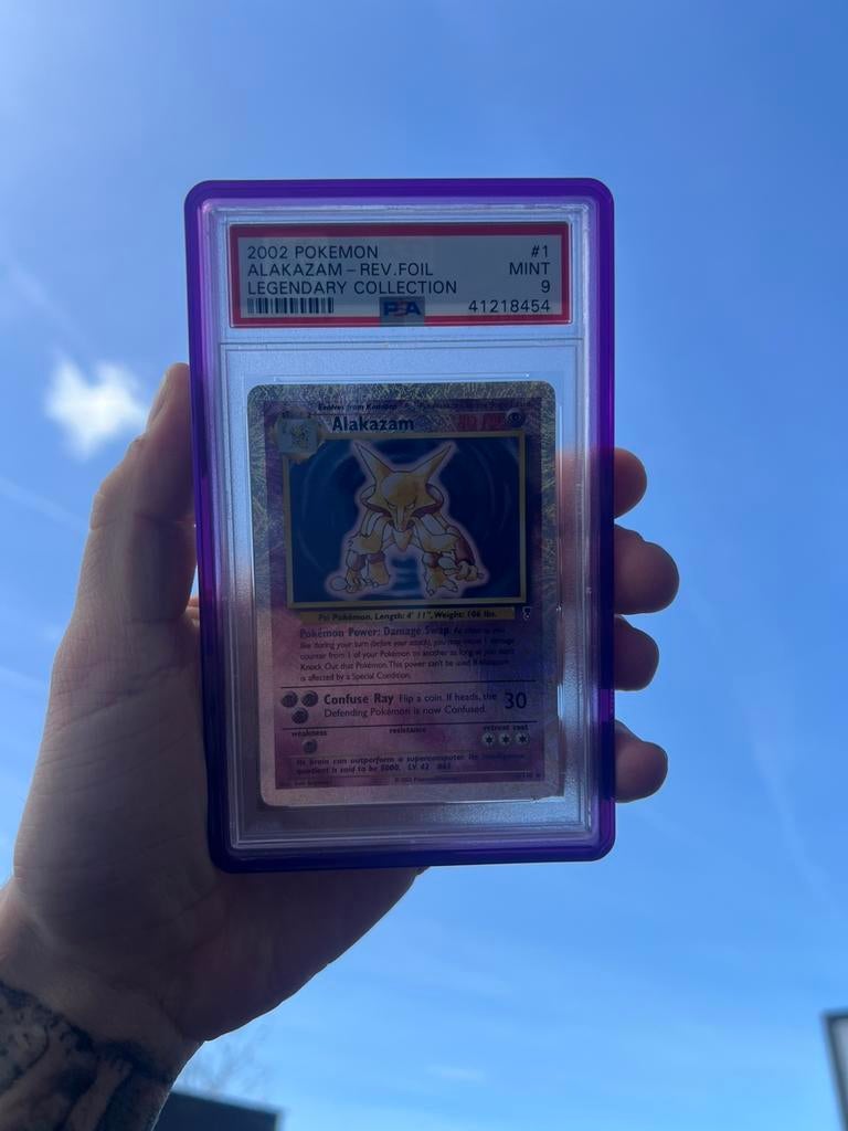 Alakazam legendary collection psa 9, Ophalen of Verzenden, Zo goed als nieuw