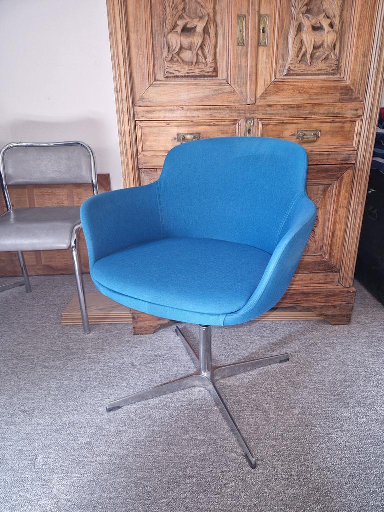 Vier Narbutas Danae stoelen, Gebruikt, Blauw, Ophalen of Verzenden, Vier