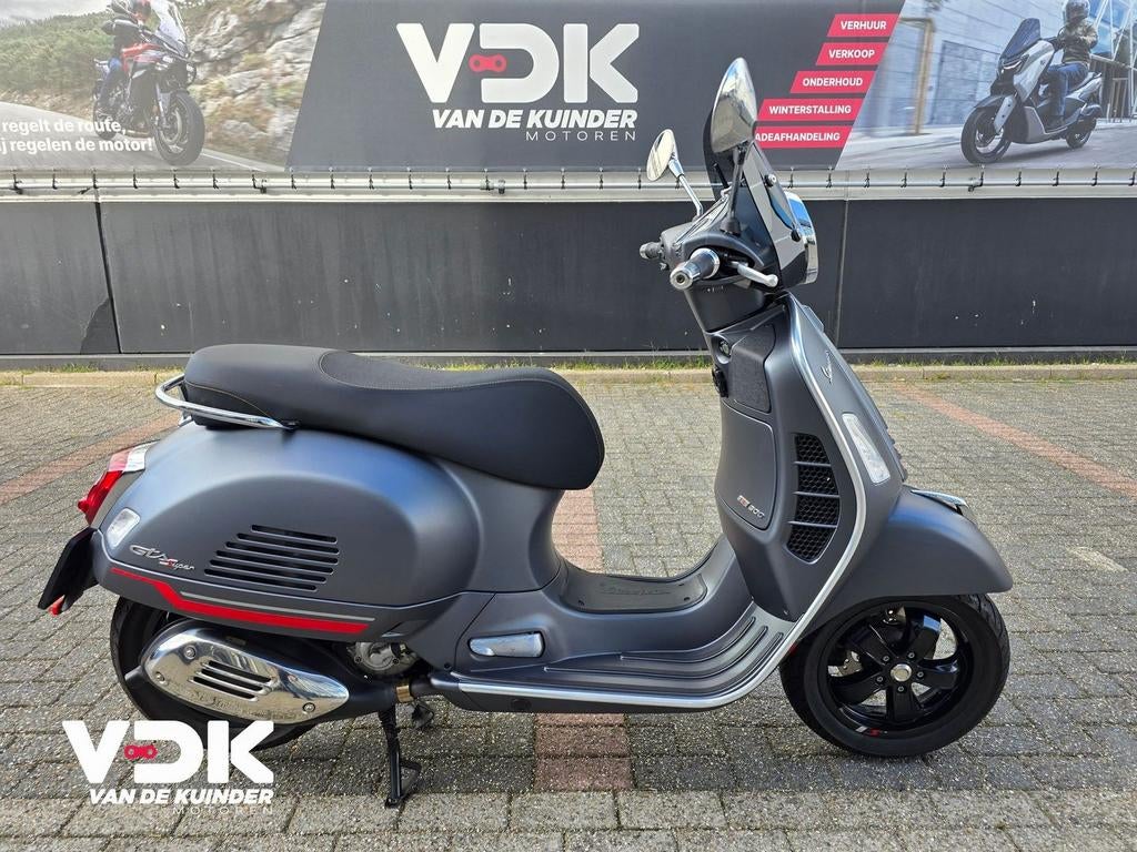 VESPA GTS 300 SUPER SPORT (bj 2023), Motoren, Scooter, Bedrijf, Onbekend, Onbekend