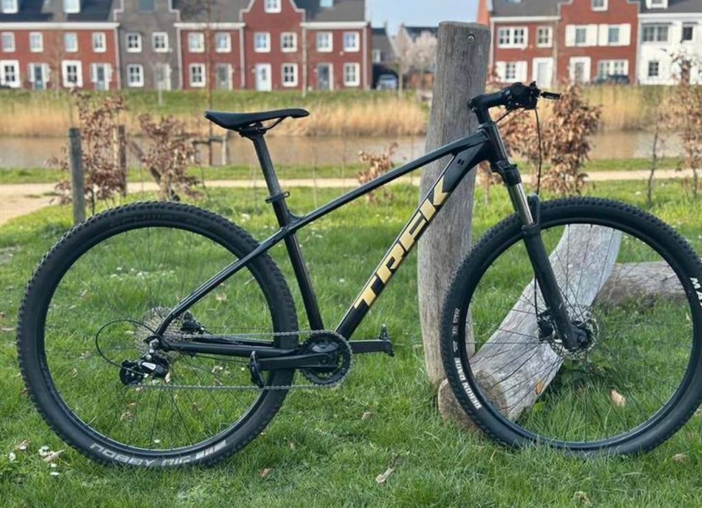 Trek Marlin 7 - gen 3 - 2023 - M/L, Fietsen en Brommers, Fietsen | Mountainbikes en ATB, Hardtail, Ophalen, Zo goed als nieuw