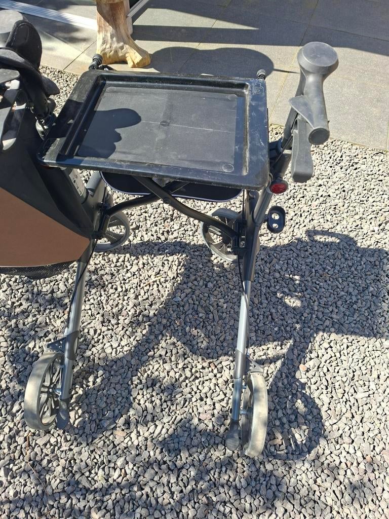 Te koop zeer nette rollator, Ophalen, Zo goed als nieuw