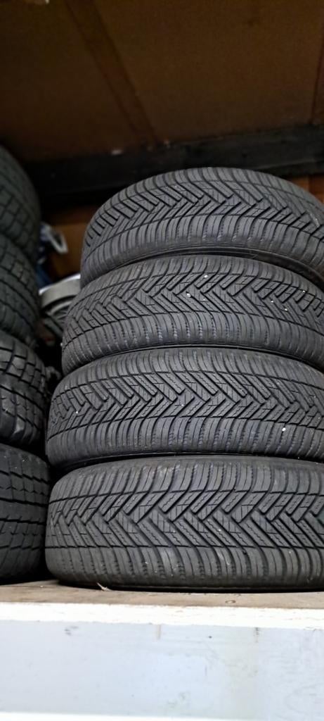 Hankook 4-seizoenen banden met velgen 185/60/15 5x100, Ophalen, Gebruikt, 15 inch, Banden en Velgen