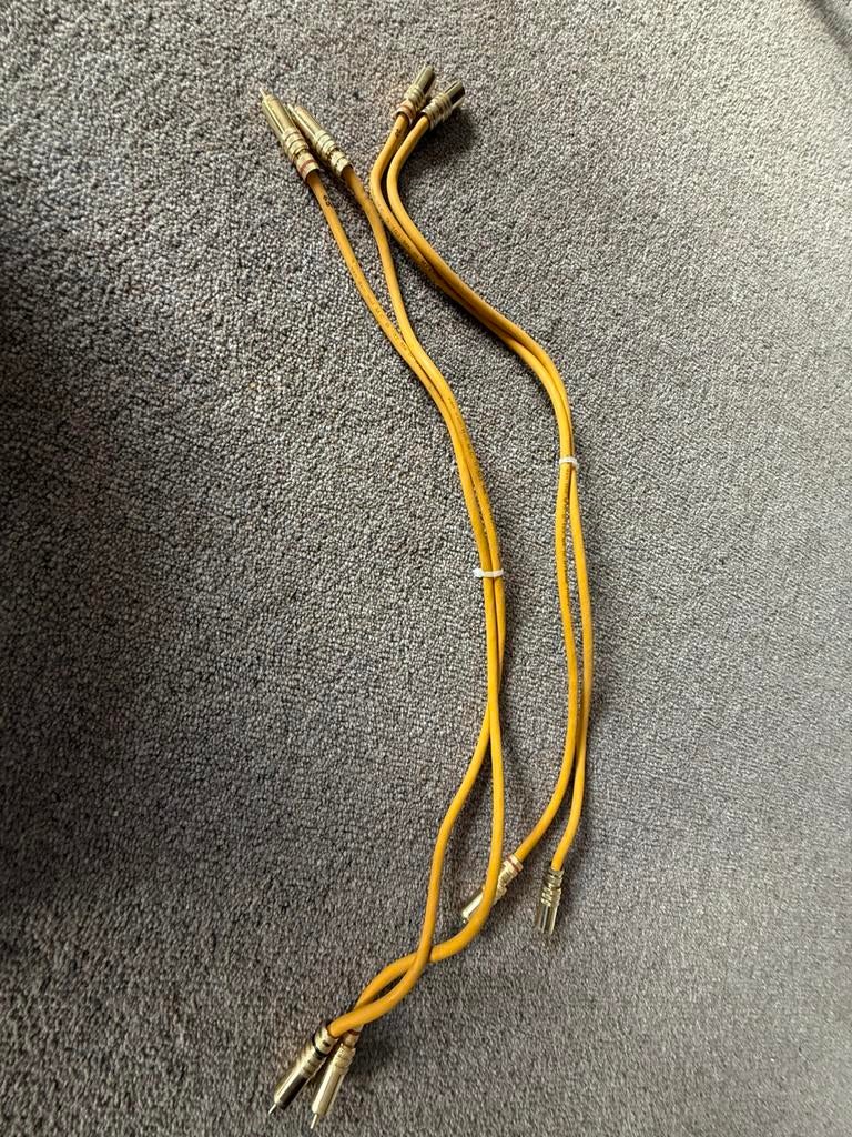 Van Den Hull the D-102 MK111 3T Hybride RCA interlink 70 cm, Ophalen of Verzenden, Zo goed als nieuw, Minder dan 2 meter, Interlink-kabel