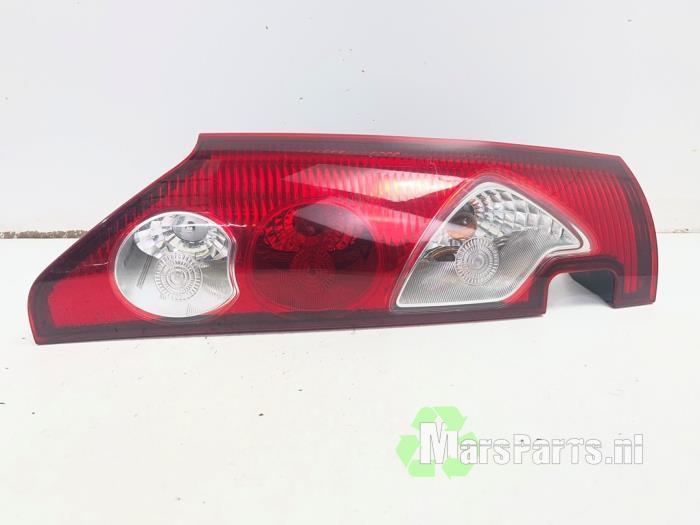 Achterlicht links van een Renault Kangoo, Auto-onderdelen, Verlichting, Gebruikt, -, Renault, -