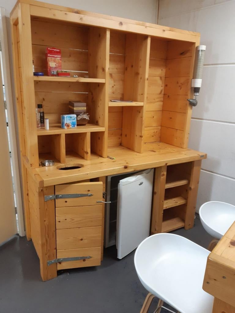 Grenen meubels, Ophalen