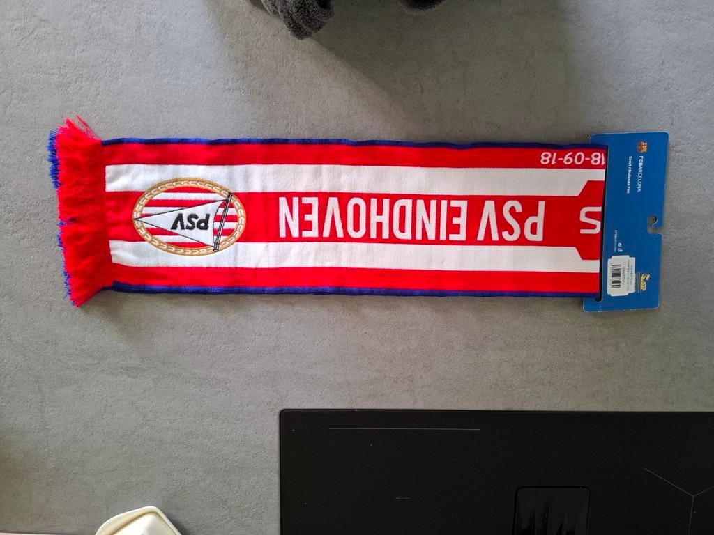 Psv sjaal Barcelona, Ophalen of Verzenden, Nieuw, PSV, Vaantje of Sjaal