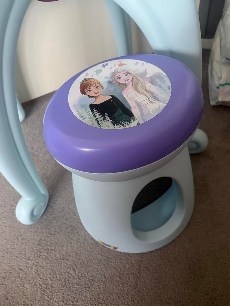 Frozen Kaptafel met Krukje - Smoby, Ophalen, Gebruikt, Minder dan 100 cm, Minder dan 50 cm