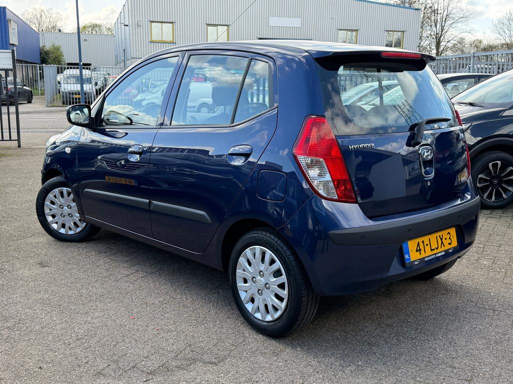 Hyundai I10 1.25i Dynamic Cool / Automaat / PDC / Airco, Auto's, Gebruikt, 31 €/maand, 4 cilinders, Blauw