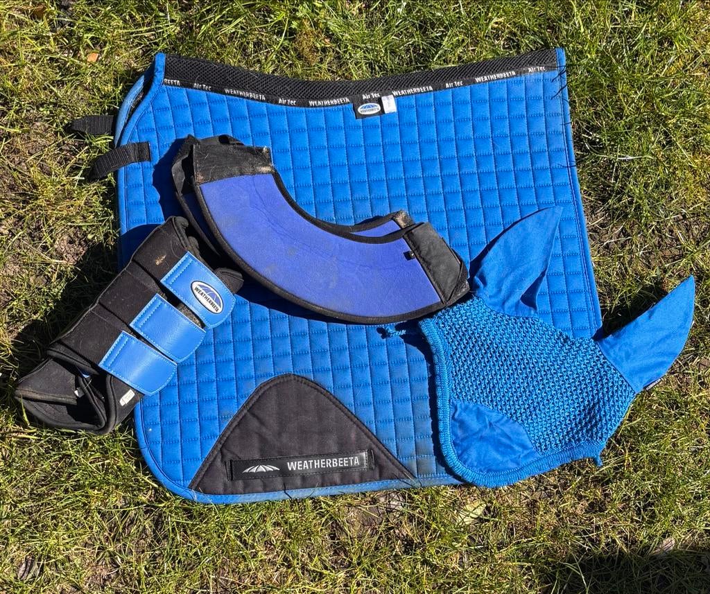 Partij dekjes FULL, Full (L), Ophalen of Verzenden, Gebruikt, Dressuurdekje