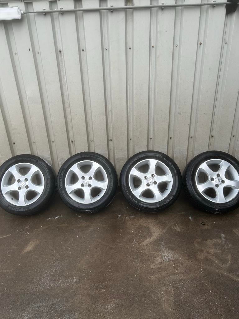 Suzuki Swift Bandenset, Auto-onderdelen, Gebruikt, 15 inch, Banden en Velgen, Personenwagen
